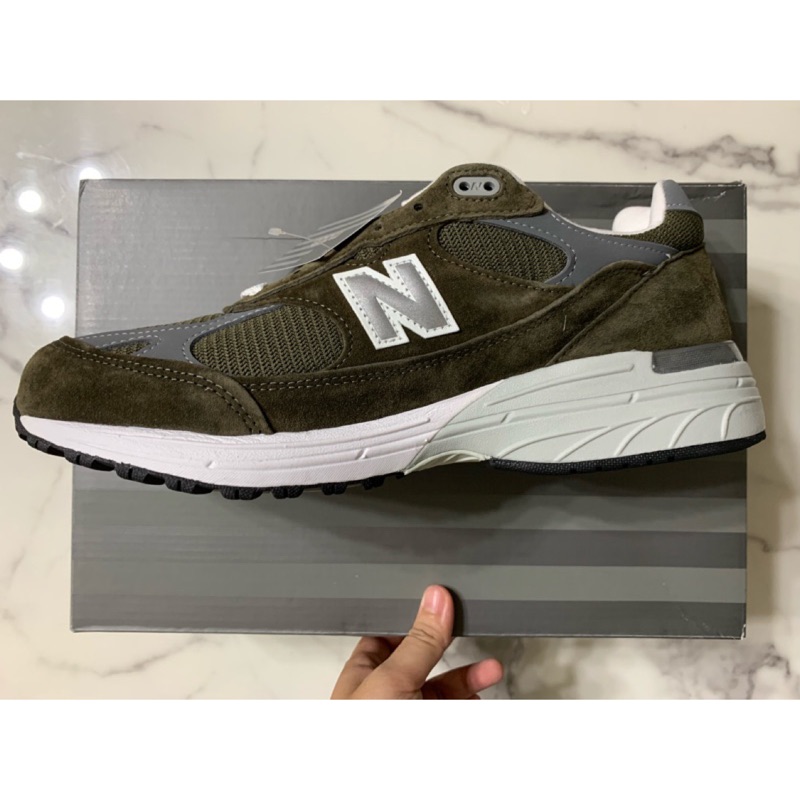 new balance mr993mg