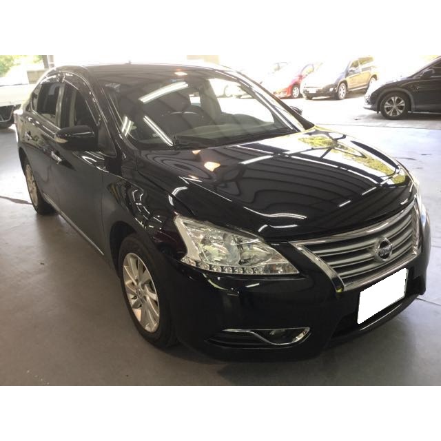 【只賣好車】2017 Nissan Sentra 1.8cc 跑2萬8，妥善率高，便宜耐看又耐操！！