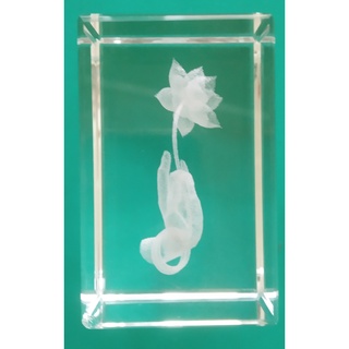 【貝琪二手商品】「手只蓮花雷射細緻雕刻精美水晶擺飾 」千手觀音雷射細緻雕刻精美水晶擺飾／水晶／紀念／收藏