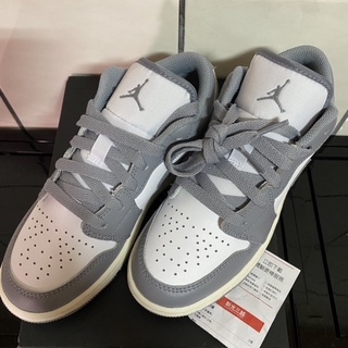 免運費 NIKE AIR JORDAN 1 LOW GS 灰白 奶油底 22.5