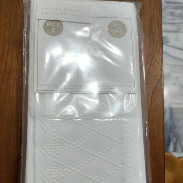 Zara home 波紋刺繡白色蕾絲枕套，葡萄牙製