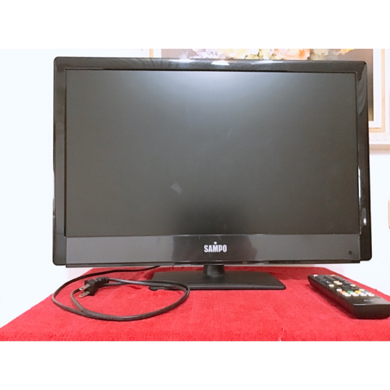 SAMPO聲寶EM-24SP70D 24吋Full HD 數位LED液晶電視，可以連接HDMI哦，適合租屋族