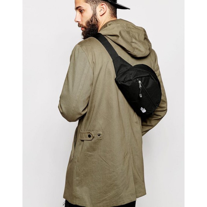 超歓迎】【超歓迎】Supreme North Leather Roo II Lumbar Pack