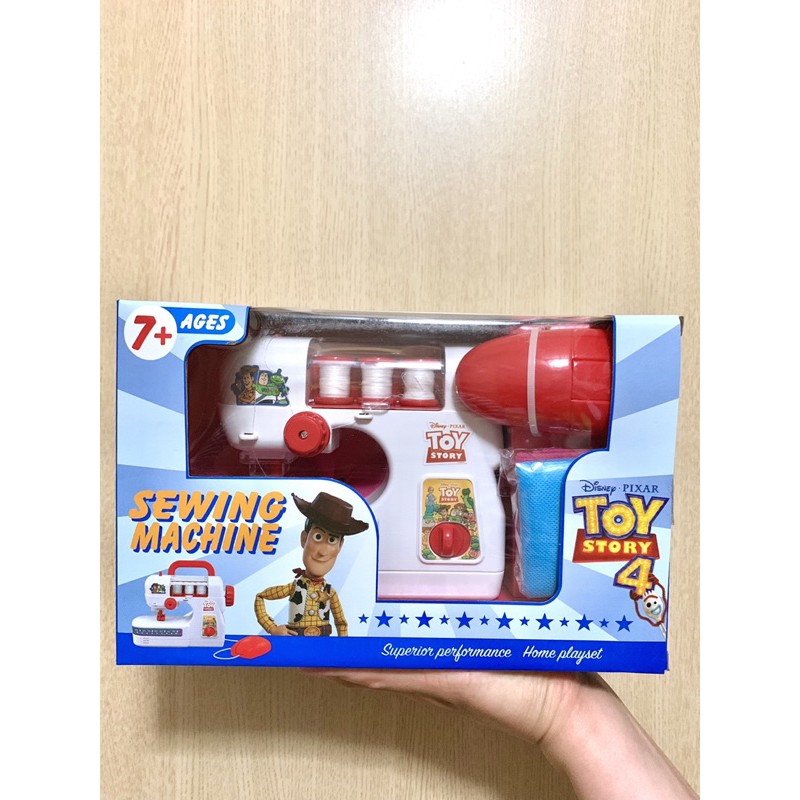 （全新現貨）玩具總動員 裁縫機 toy 胡迪 正版 日本景品 toystory 玩具