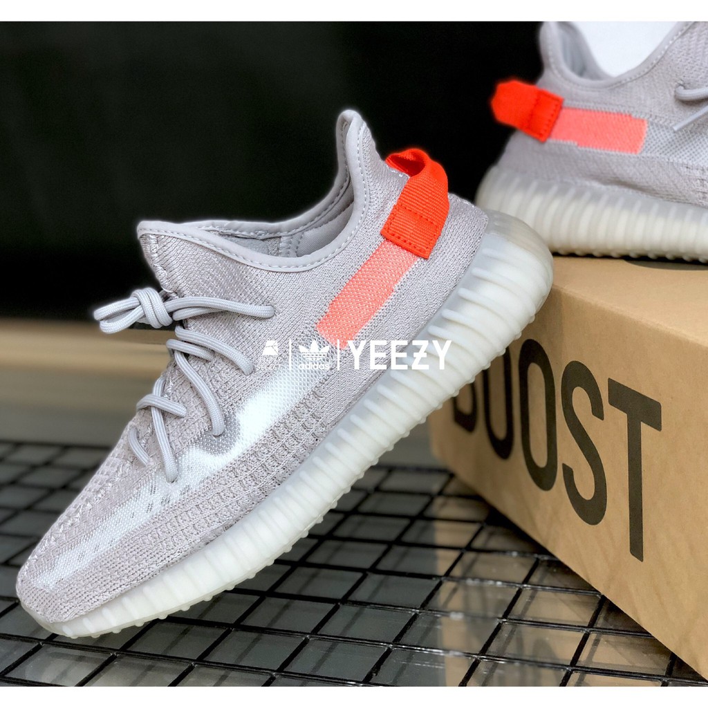 【逢甲FUZZY】Adidas Yeezy Boost 350 V2 Tail Light 灰橘 歐洲限定 FX9017