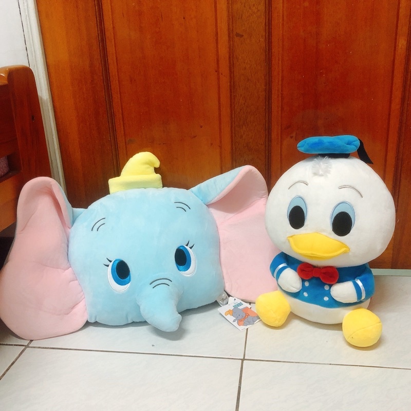 全新30公分正版迪士尼 小飛象頭型抱枕 靠枕 Q版唐老鴨 娃娃 玩偶 dumbo