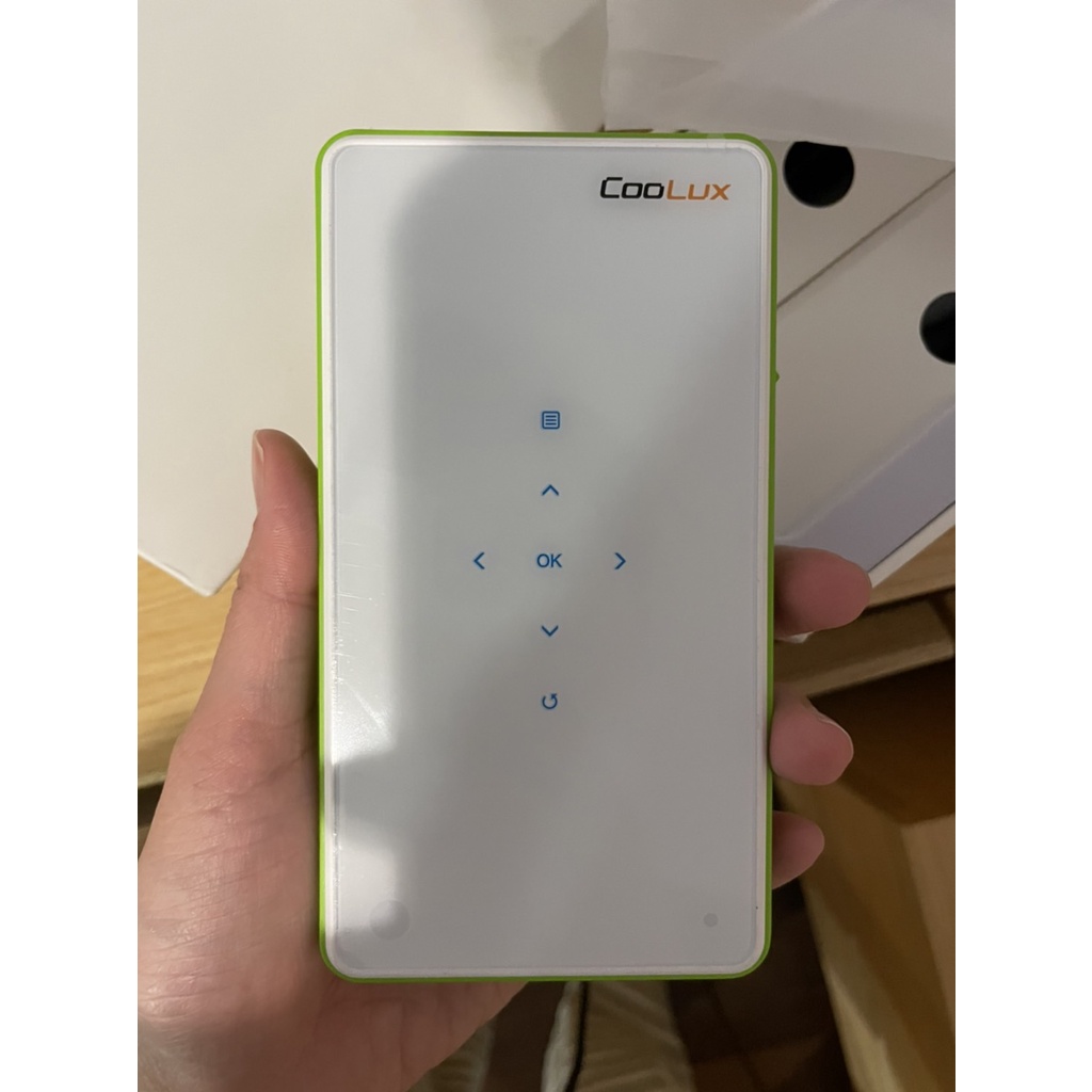 二手~Coolux酷樂視Q6 微型投影機 商用家用  手機簡報