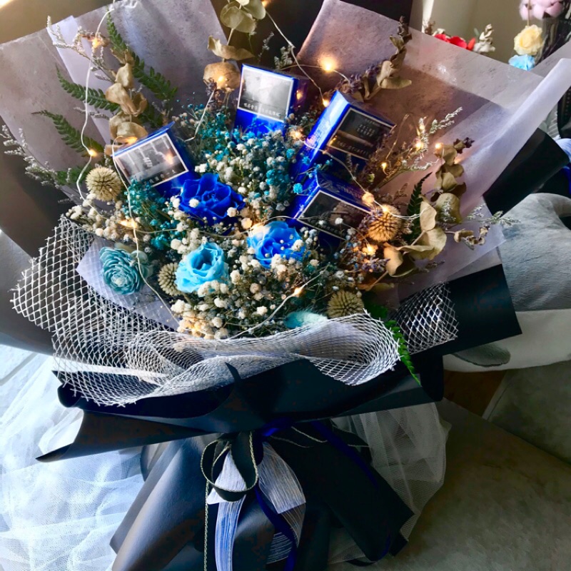 乾燥花 預購 永生玫瑰花束 香菸花束拍照用具生日情人節畢業禮物手作 蝦皮購物