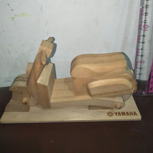 YAMAHA機車木頭模型