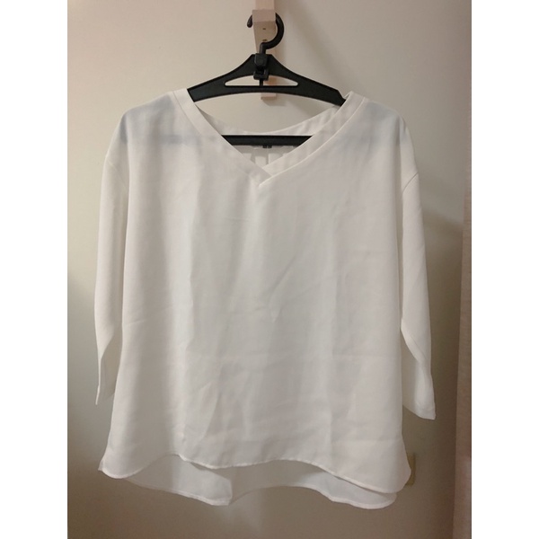 Uniqlo 雪紡v領的價格推薦 21年10月 比價比個夠biggo