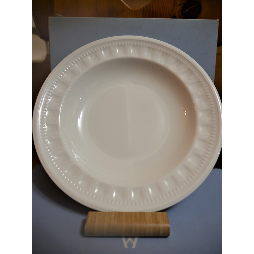 全新 英國皇家Wedgwood骨瓷盤 白色骨瓷大餐盤 典雅浮雕邊白色大瓷盤 23cm 27cm