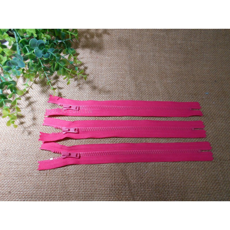 滿100元出貨/RZ03/#3/YKK20cm桃紅色塑鋼拉鍊