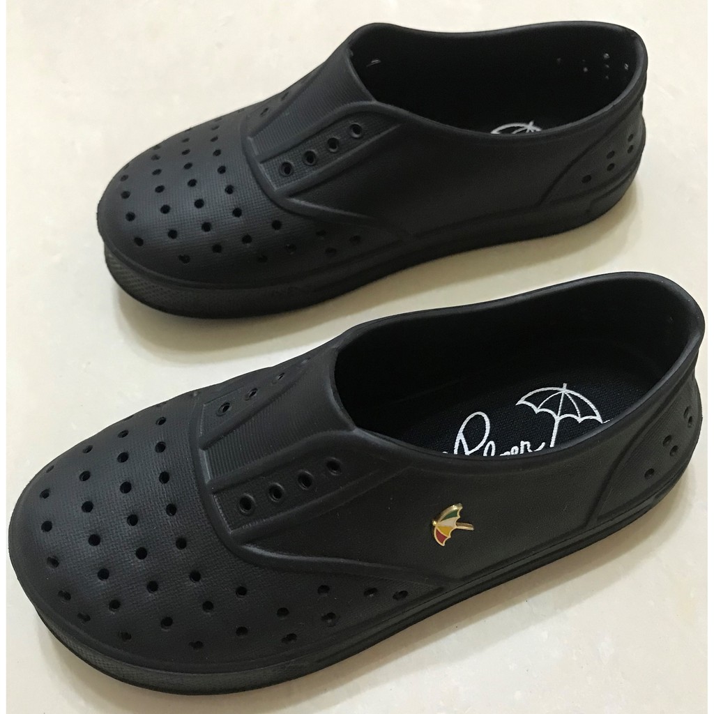 二手 只穿一次  Arnold Palmer 雨傘牌 19號 黑色 兒童輕量透氣洞洞鞋 兩用鞋 附鞋墊 鞋子