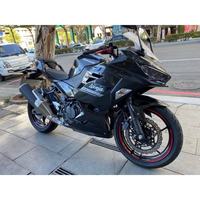 Kawasaki Ninja 400 二手的價格推薦 2021年12月 比價比個夠biggo