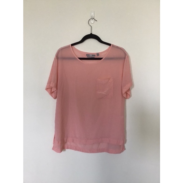 Uniqlo 粉橘蠶絲上衣（半透）（二手）