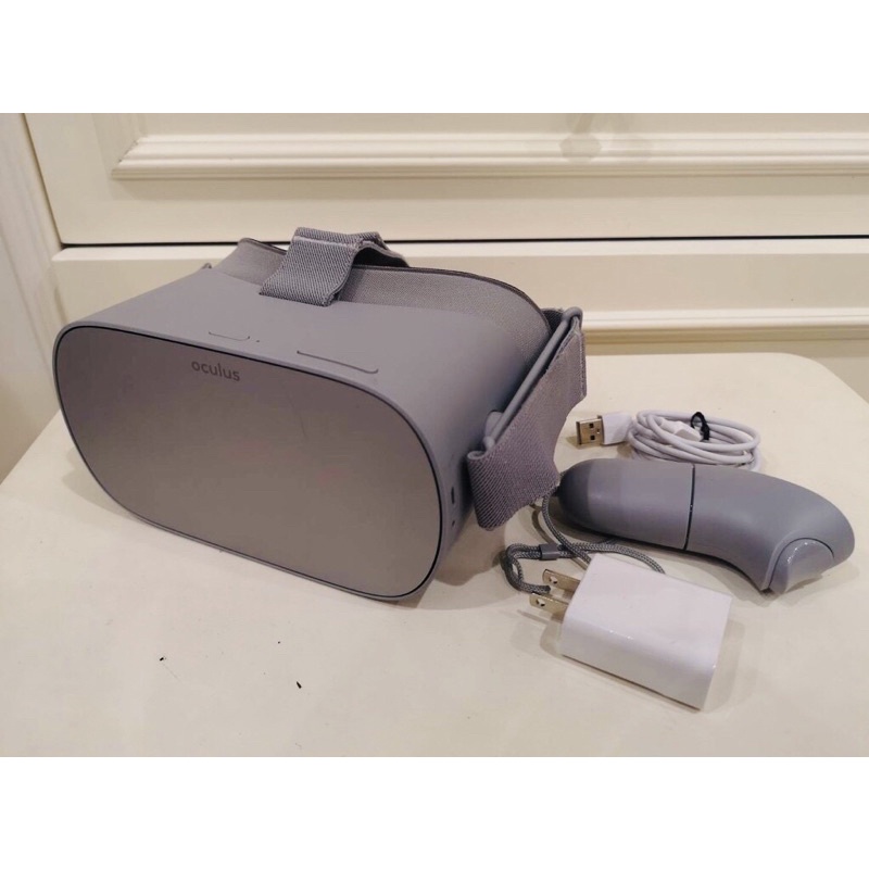 二手免運 Oculus Go 虛擬實境64g容量外觀95新 加送質感收納箱 與控制器 主機包含充電線 控制器 蝦皮購物