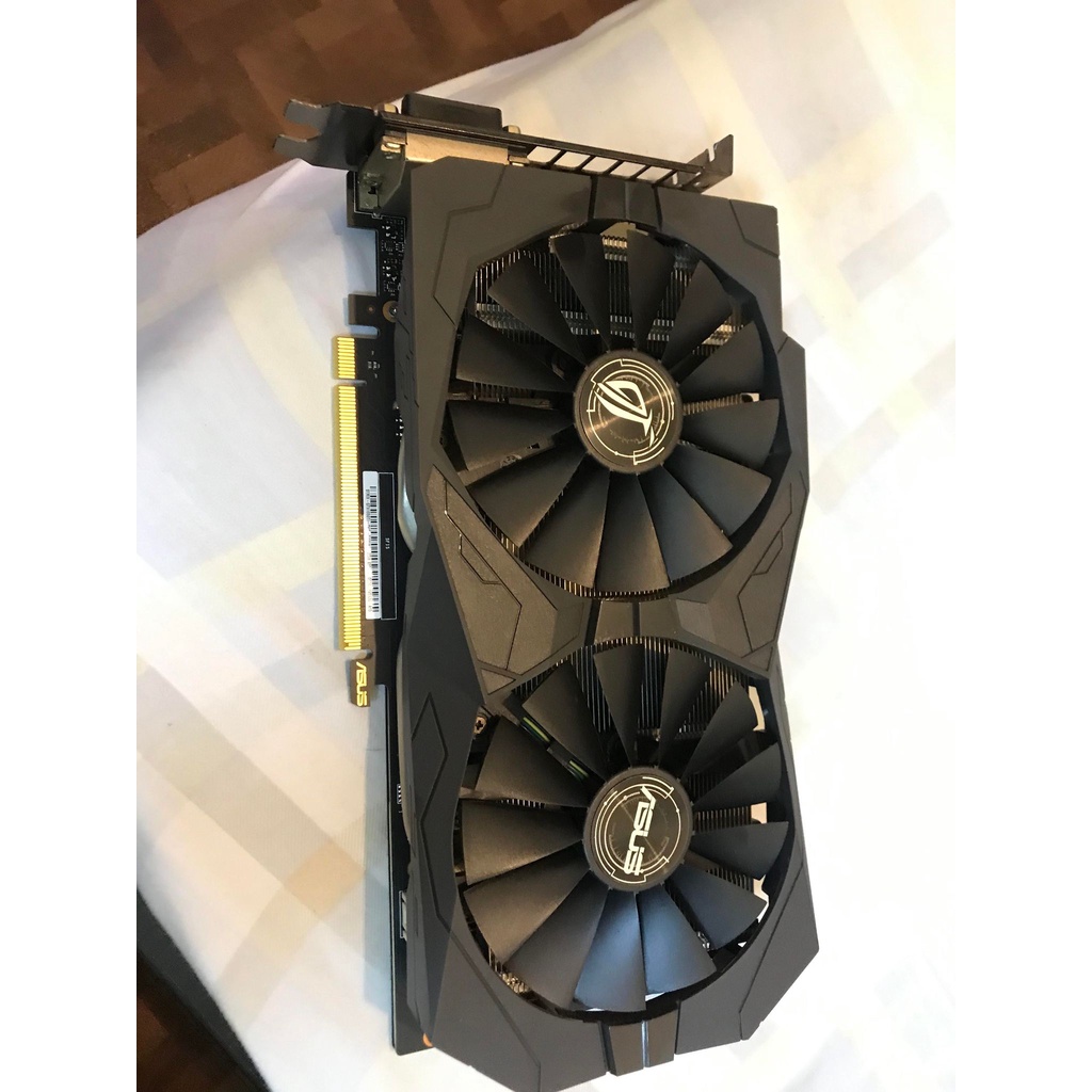 ASUS ROG GTX1050TI 4G 良品 外觀如新 保固七天 高雄大社楠梓岡山可面交 有清潔過