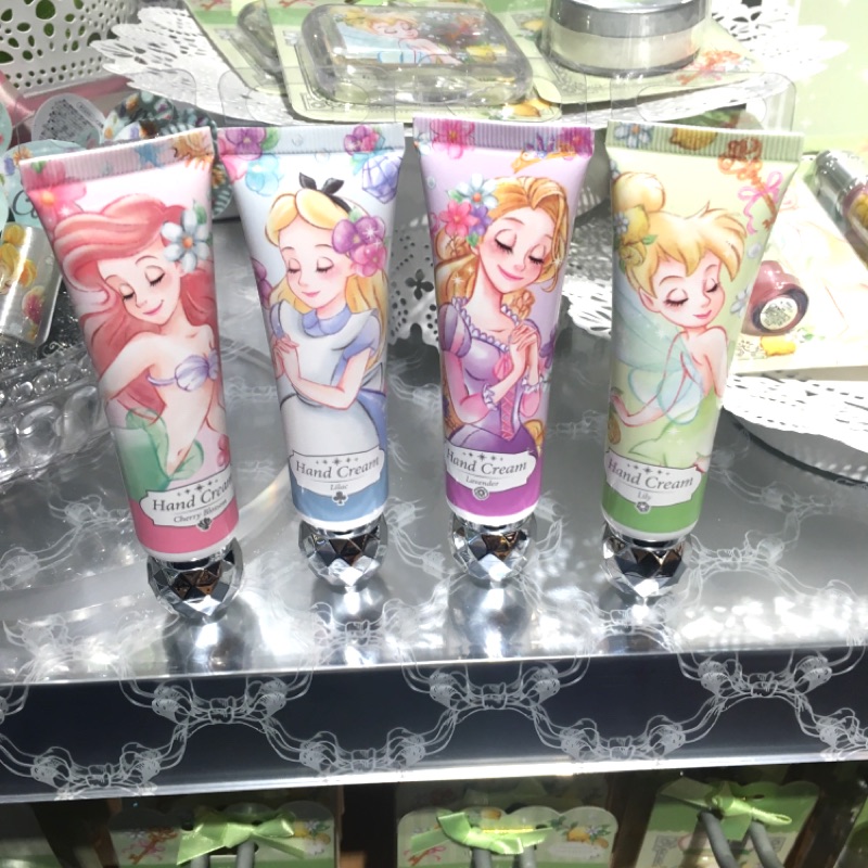 《現貨》Disney store 小美人魚 愛麗絲 長髮公主 小精靈 花香 鑽石版護手霜