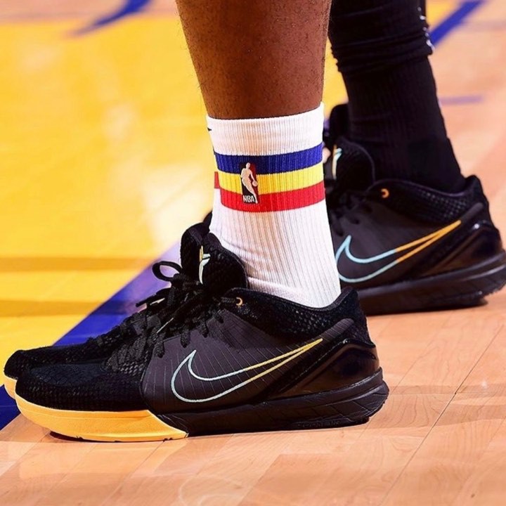 kobe 4 protro zoom