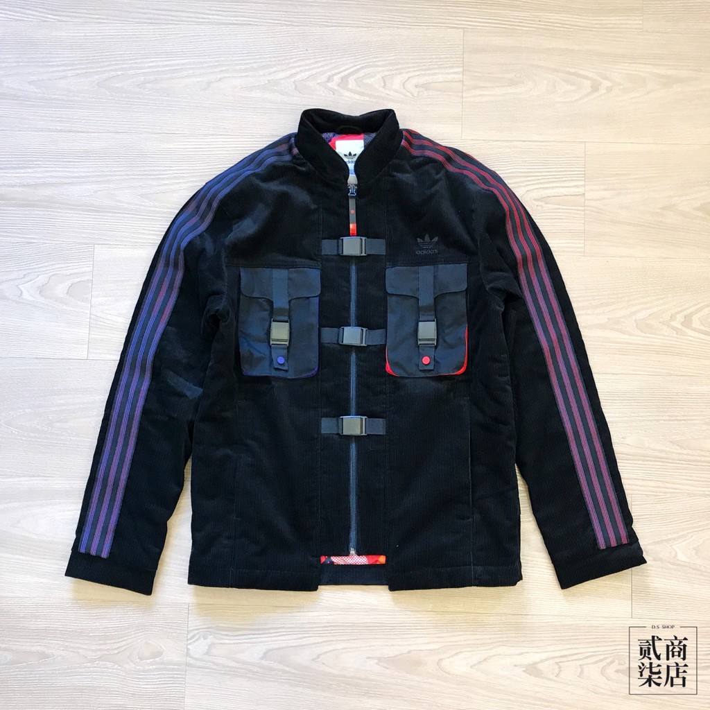 (貳柒商店) adidas CNY Jacket 男款 新年 三葉草 牛年 黑色 燈芯絨 工裝 外套 GN5444