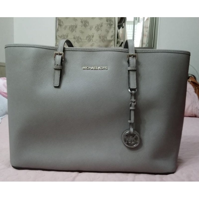 Michael Kors MK Jet Set Travel Tote Pearl Grey防刮牛皮托特包 灰