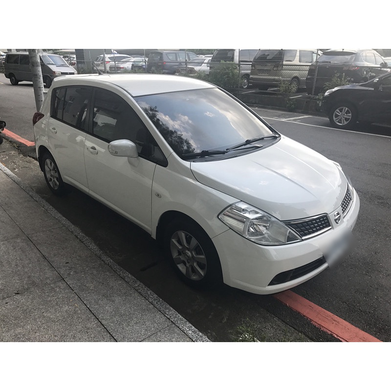 2012 Nissan Tiida 5D 1.8 L 定速 倒車顯影 買菜代步車 一手女用 認證中古車