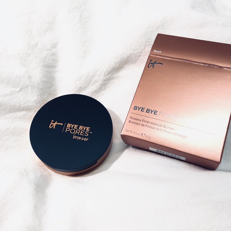 it cosmetics 蜜粉餅 Bye Bye Pores bronzer