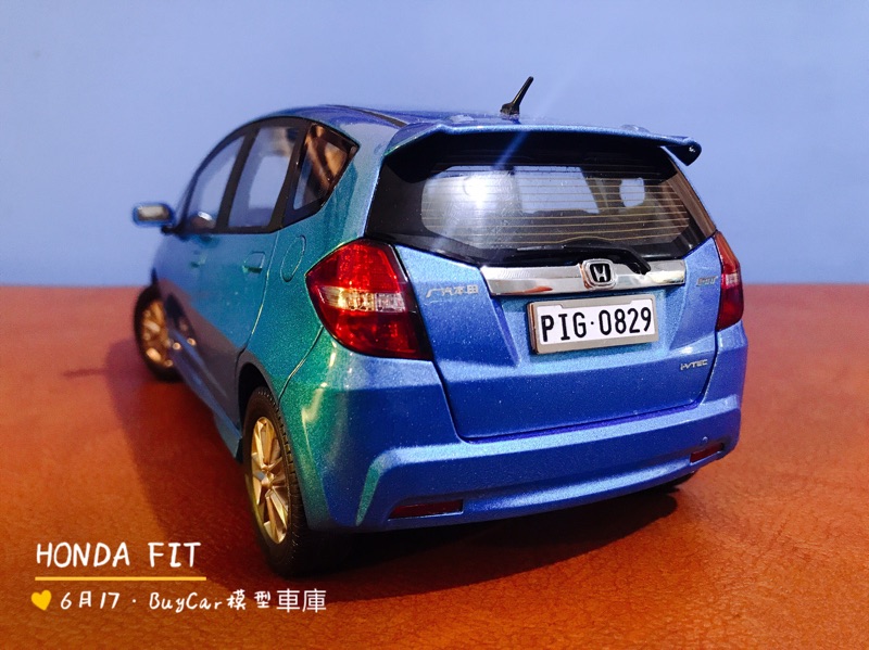 Buycar模型車庫1 18 Honda Fit 2代模型車 蝦皮購物