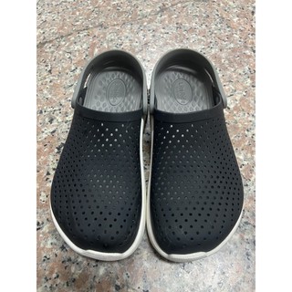 Crocs 卡駱馳 (中性鞋) LiteRide克駱格(黑/白）M6/W8