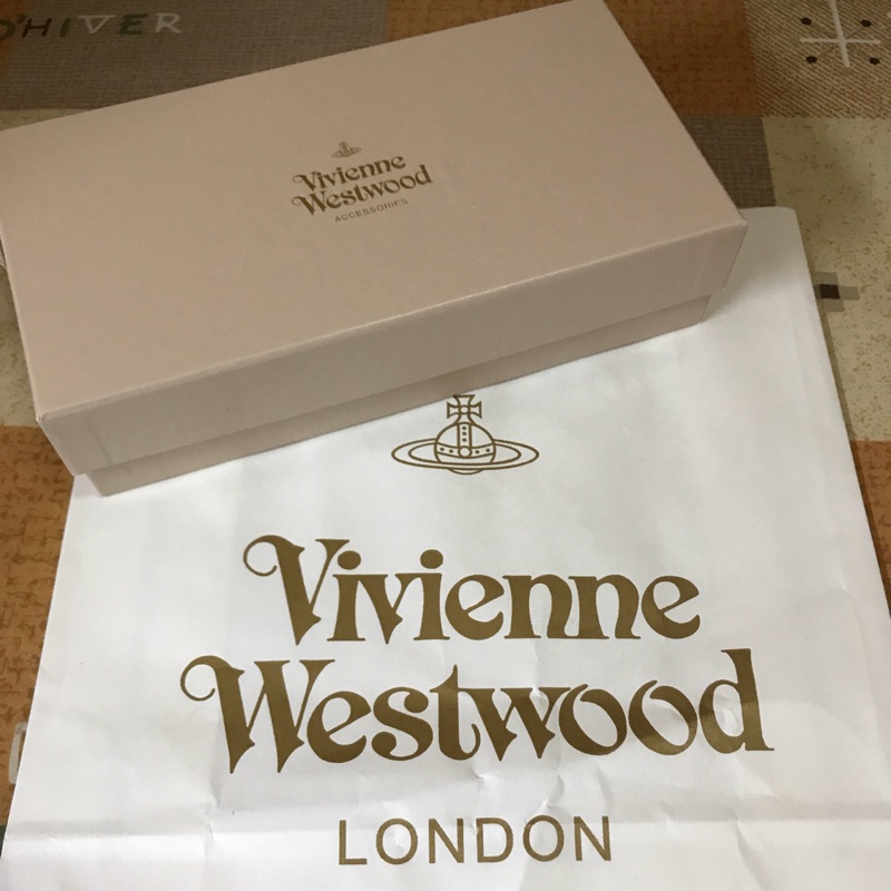 Vivienne Westwood 黑色長夾