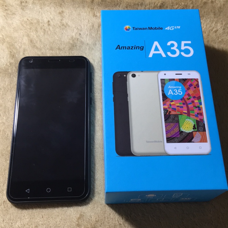 9.5成新二手中古TWM台灣大哥大 Amazing A35 Android 手機。4G行動電話。盒裝。耳機全新。