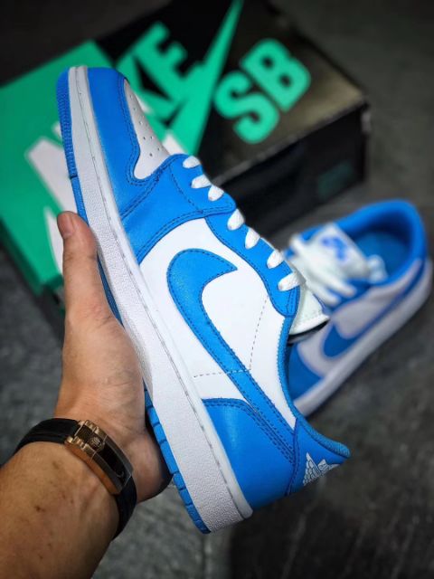nike low sb unc