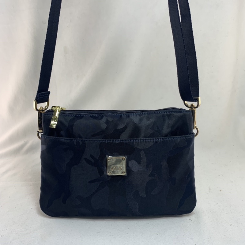 Bonnie包包 Cats專櫃品牌 2850 休閒女包斜背包 迷彩藍色 特價$890