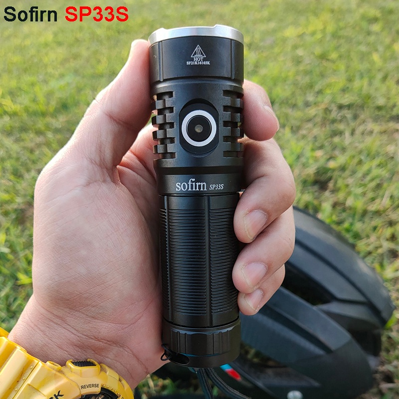 Sofirn SP33S 強大的 5000 流明戶外手電筒,帶 XHP70B LED 燈,Micro USB 可充電防水