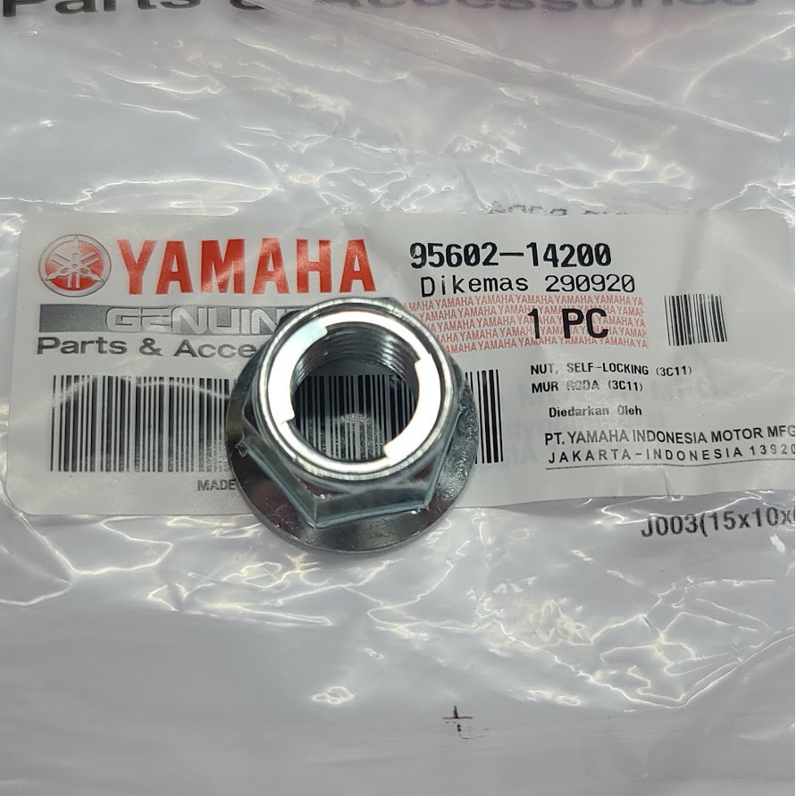 NEW R3 YZF-R15 R3 MT-15 03 原廠 前輪軸芯螺母 95602-14200