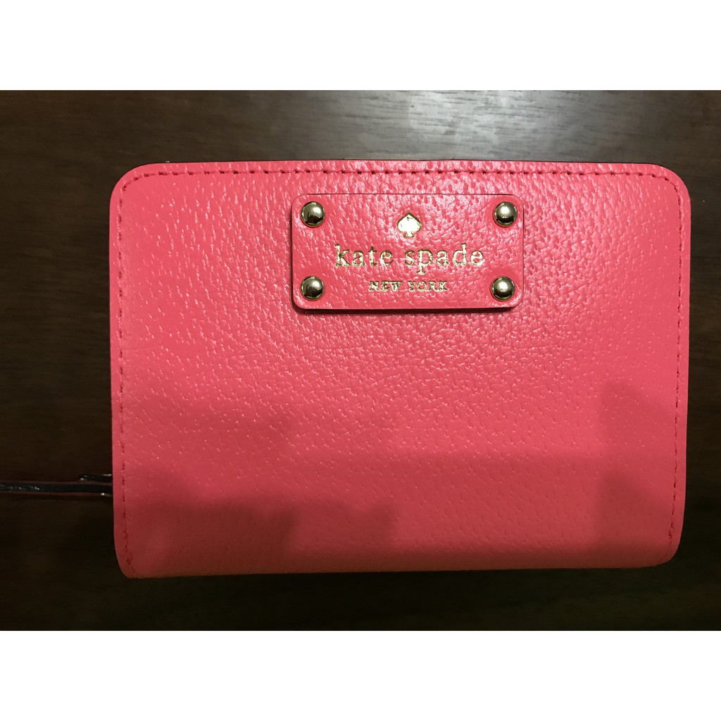 【全蝦皮最便宜】紐約夯牌Kate Spade粉紅短夾 購入價115美金 現在只要台幣3000不到 皮夾 錢包