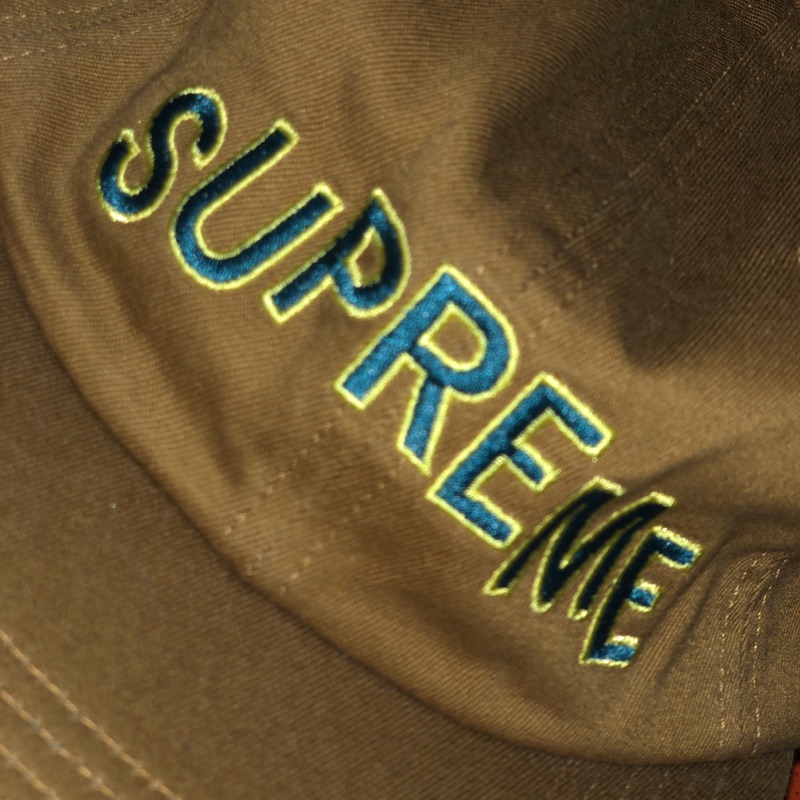 supreme卡其六片帽
