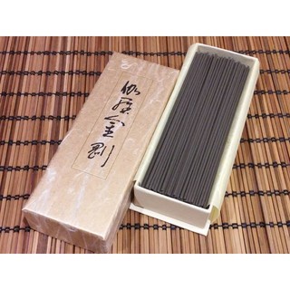 【啟秀齋】日本香堂 高級線香系列 伽羅金剛 (短支精裝盒) 臥香 Nippon Kodo