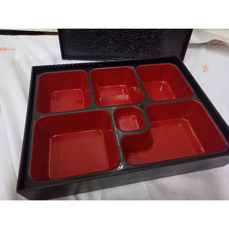 日式五格餐盒*市價300 現貨150