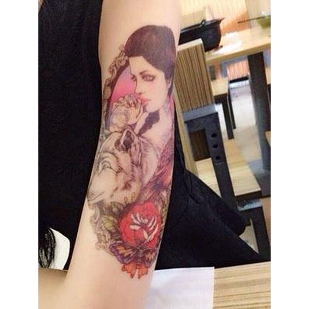 日風花魁與狼大圖hb 002 Wawa Tattoo 手臂防水紋身貼紙刺青貼紙 蝦皮購物