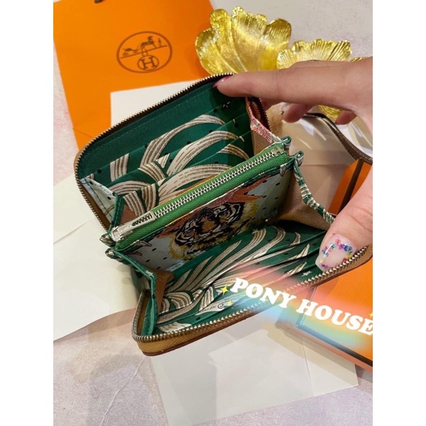 愛馬仕Hermès 金棕拉鍊絲巾短夾 老虎內裏