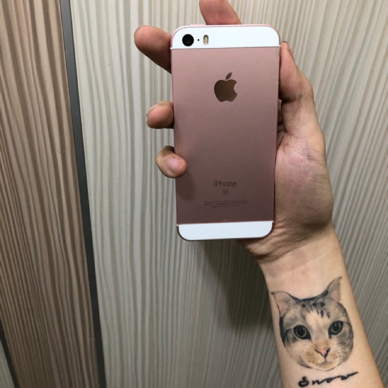 Apple Iphone Se 64g 顏色齊全95成新盒裝可免卡分期 蝦皮購物
