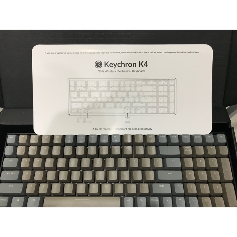 Keychron k4 RGB 100鍵 機械鍵盤 99%新 光紅軸
