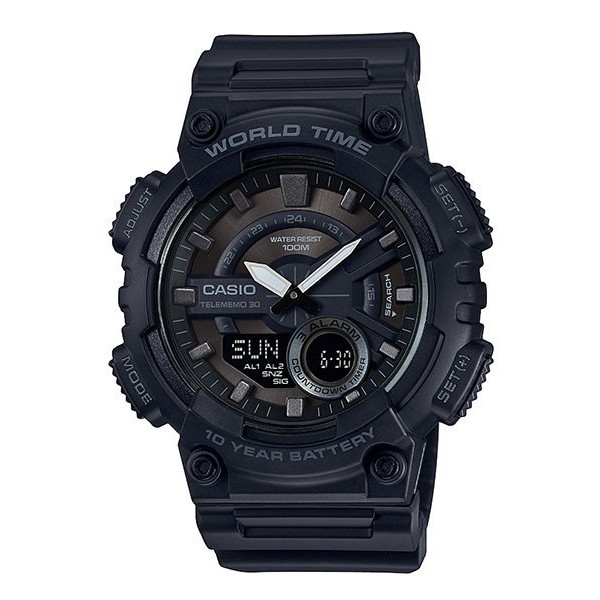 CASIO AEQ-110W-1B 左下角錶眼顯示世界時間，錶帶、錶盤及錶盤細節皆黑色 AEQ-110W