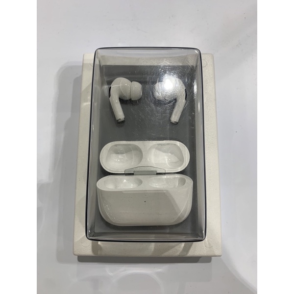 APPLE 蘋果 AIR PODS PRO 降噪耳機搭MAGSAFE 充電 購入全新