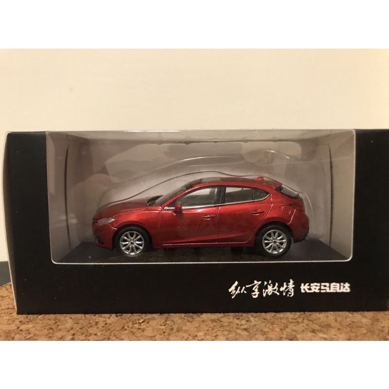 Mazda3 AXELA 魂動紅 模型車（回力車）