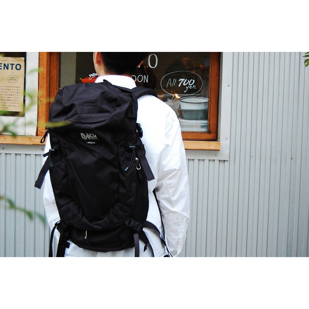BACH shield 22 backpack 後背包 黑 日本帶回 旅行 登山 戶外 機能