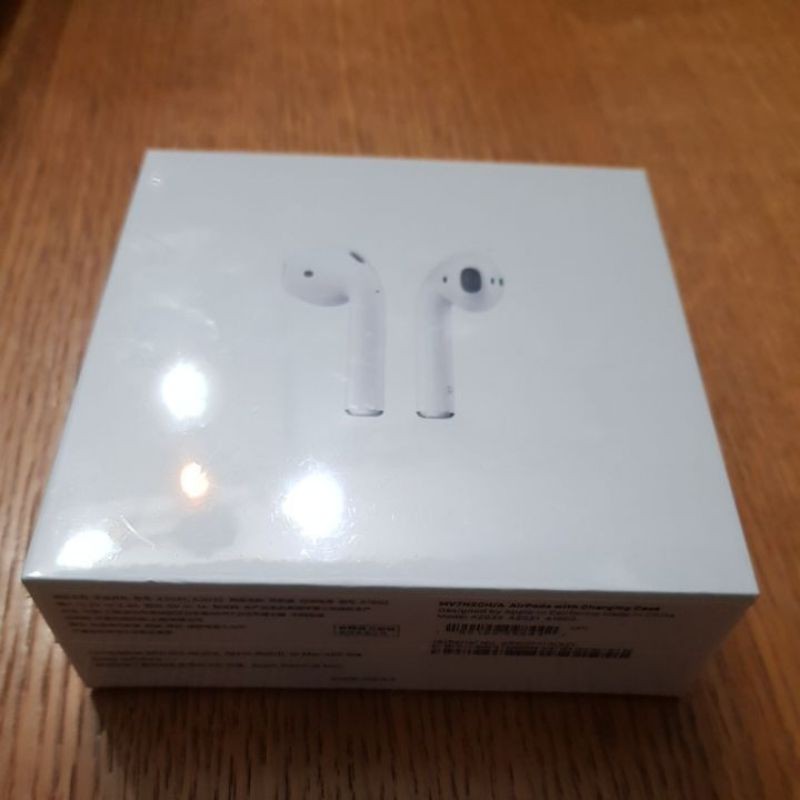 （正品）Apple原廠 AirPods 耳機-搭配有線充電盒(2019)_MV7N2TA/A
