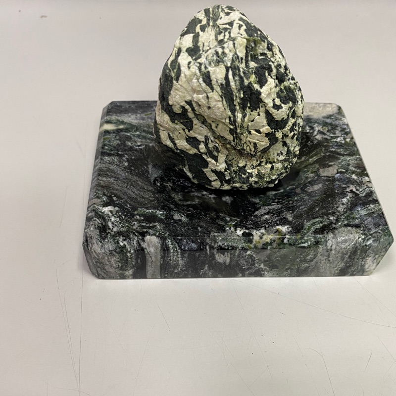 山水綠景觀石 含底座 運費 蝦皮購物
