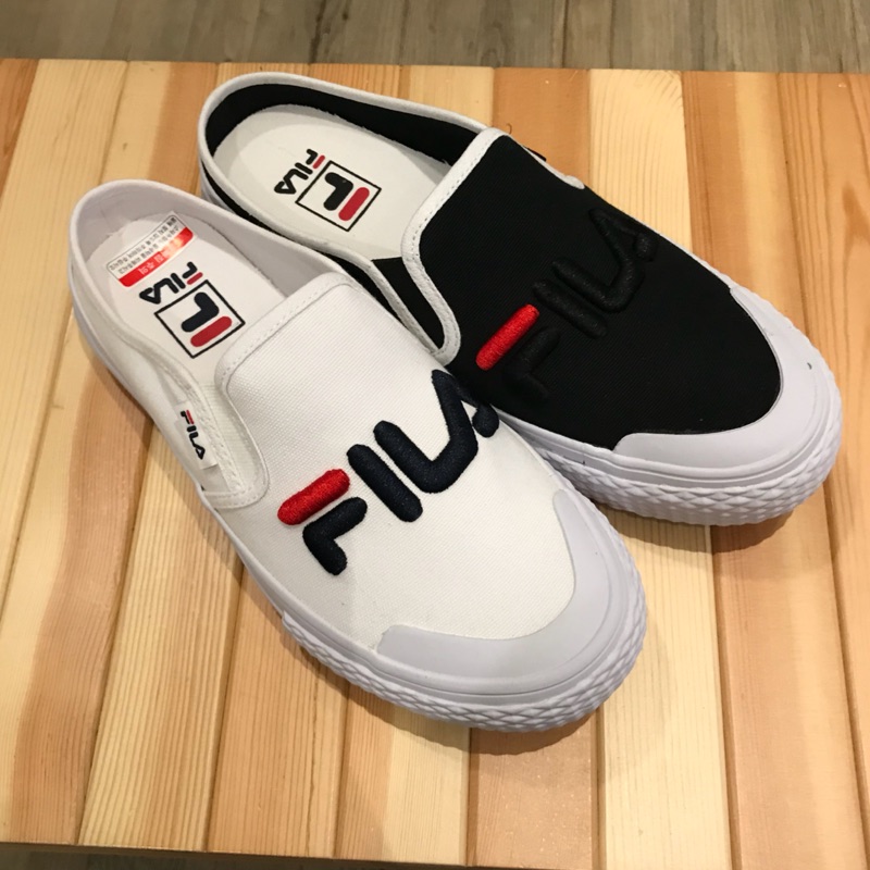 fila disruptor ii trainers black mono